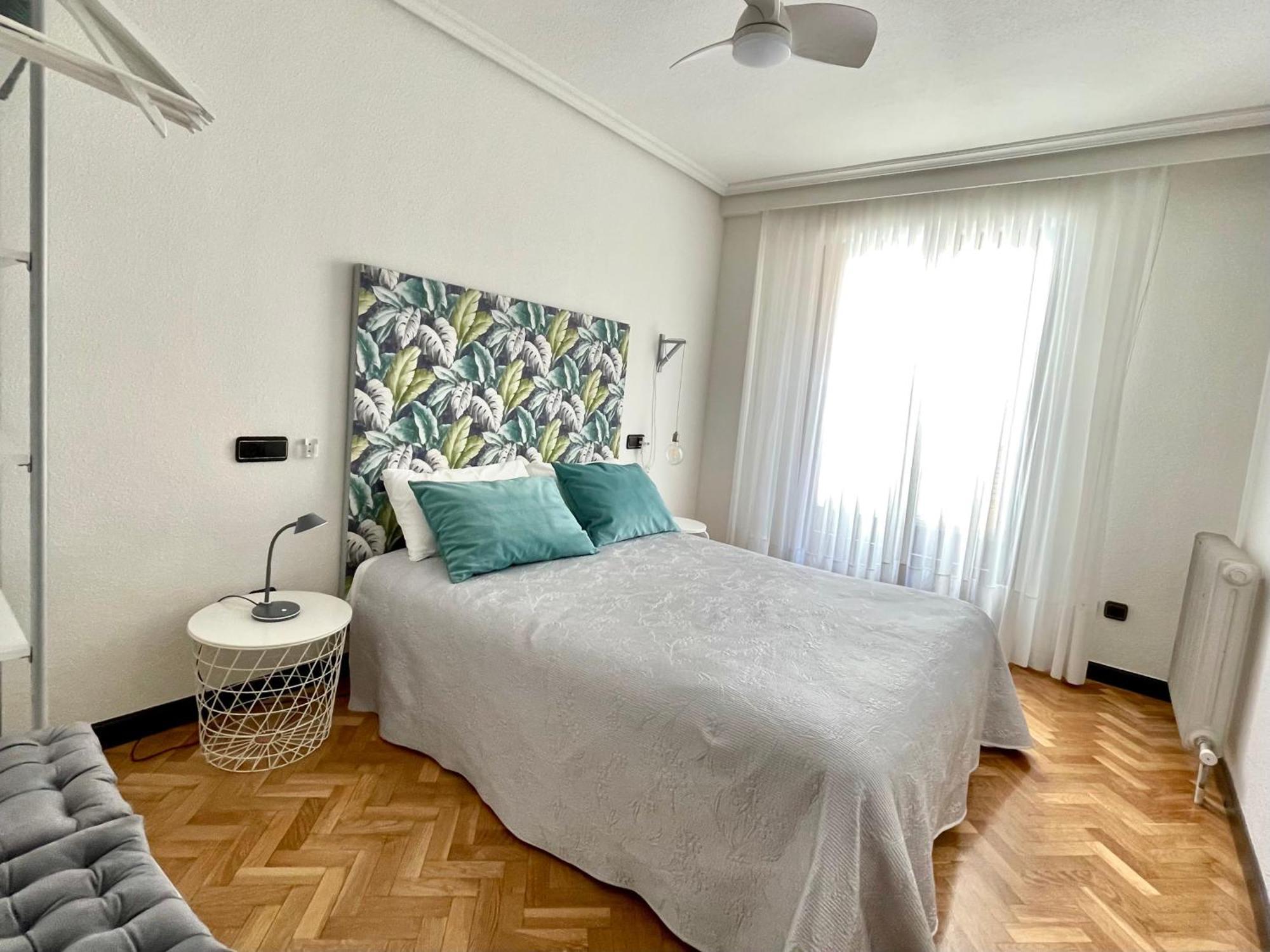 Vivienda Con Parking Incluido - Zona Van Dyck Salamanca Exterior photo